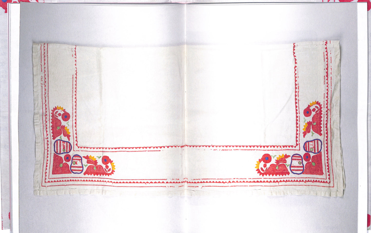 LARA BONGARD / The Girl who Crossed the River with a Tablecloth