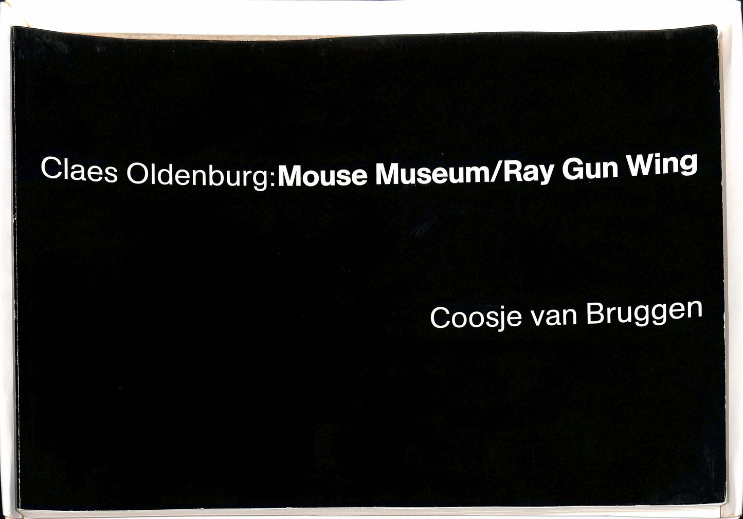CLAES OLDENBURG / Mouse Museum, Ray Gun Wing