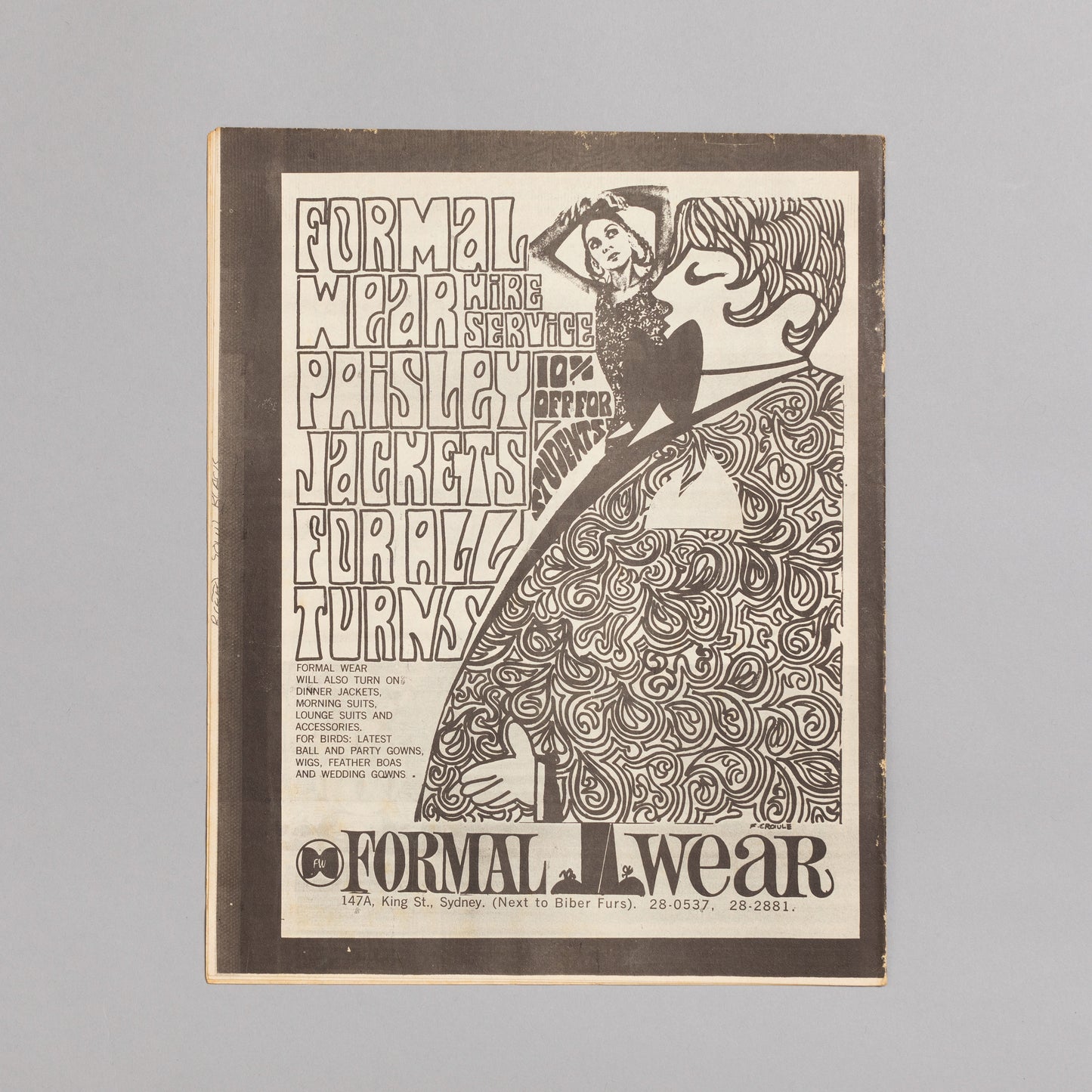 Ed. RICHARD NEVILLE, RICHARD WALSH with artwork by MARTIN SHARP / OZ Magazine No. 37