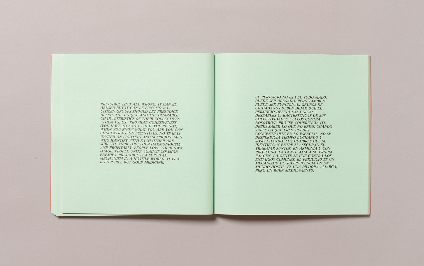 JENNY HOLZER / Truisms and Essays
