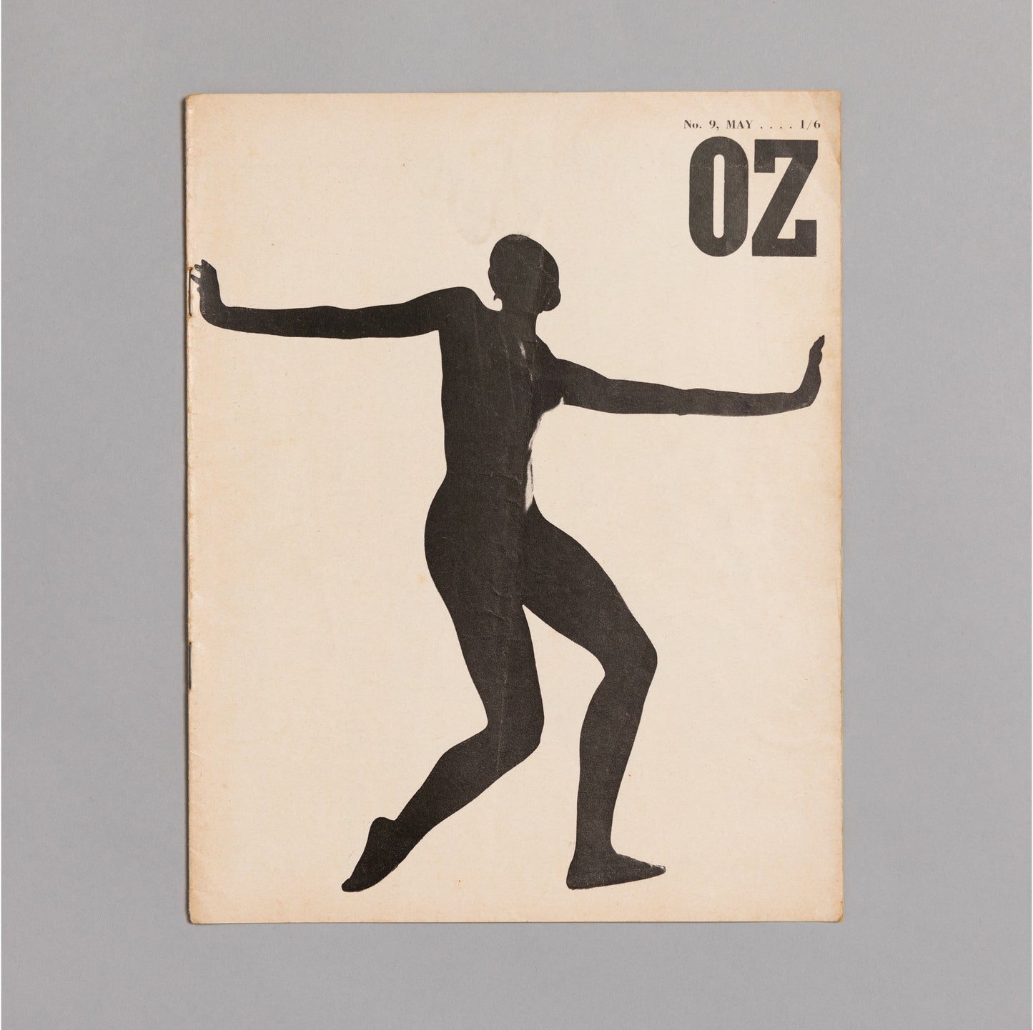 Ed. RICHARD NEVILLE, RICHARD WALSH with artwork by MARTIN SHARP / OZ Magazine No. 09