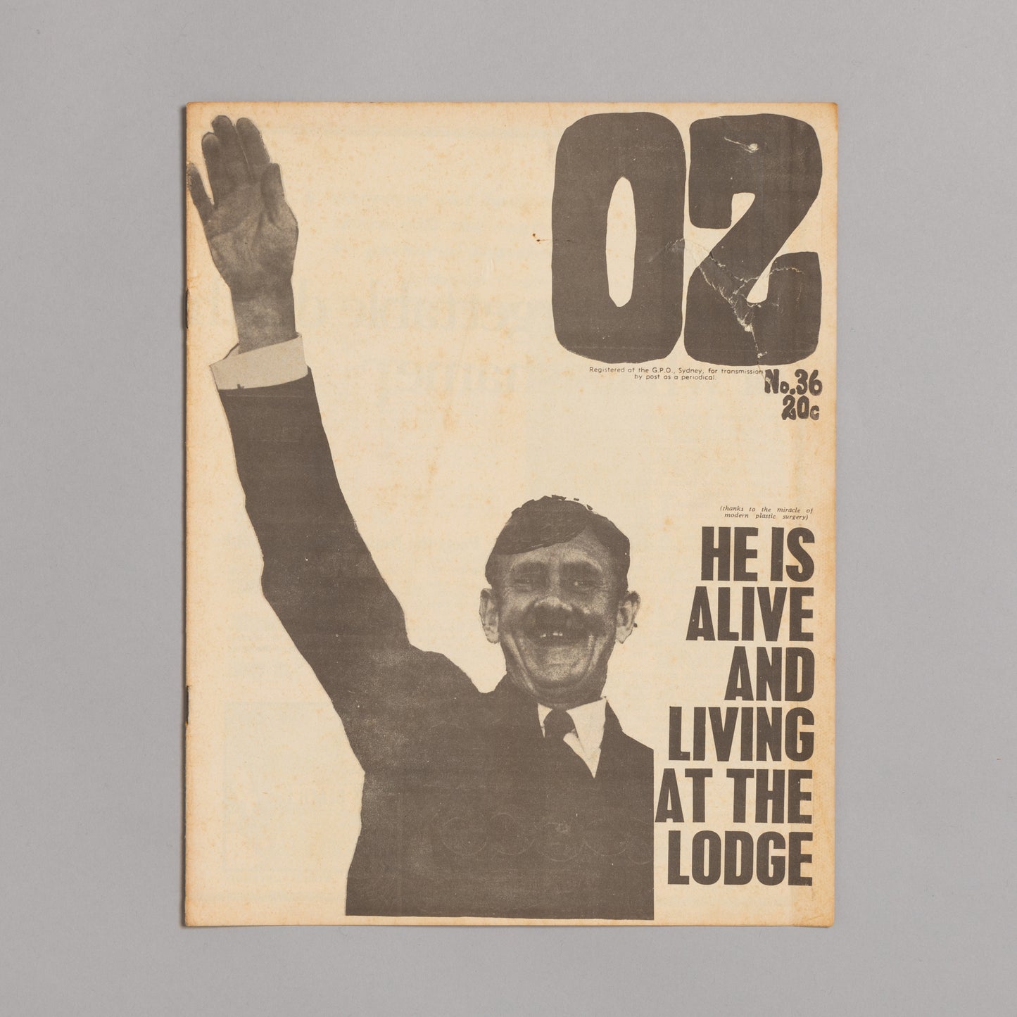 Ed. RICHARD NEVILLE, RICHARD WALSH with artwork by MARTIN SHARP / OZ Magazine No. 36